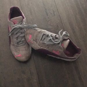 Puma sneakers - size 6 1/2